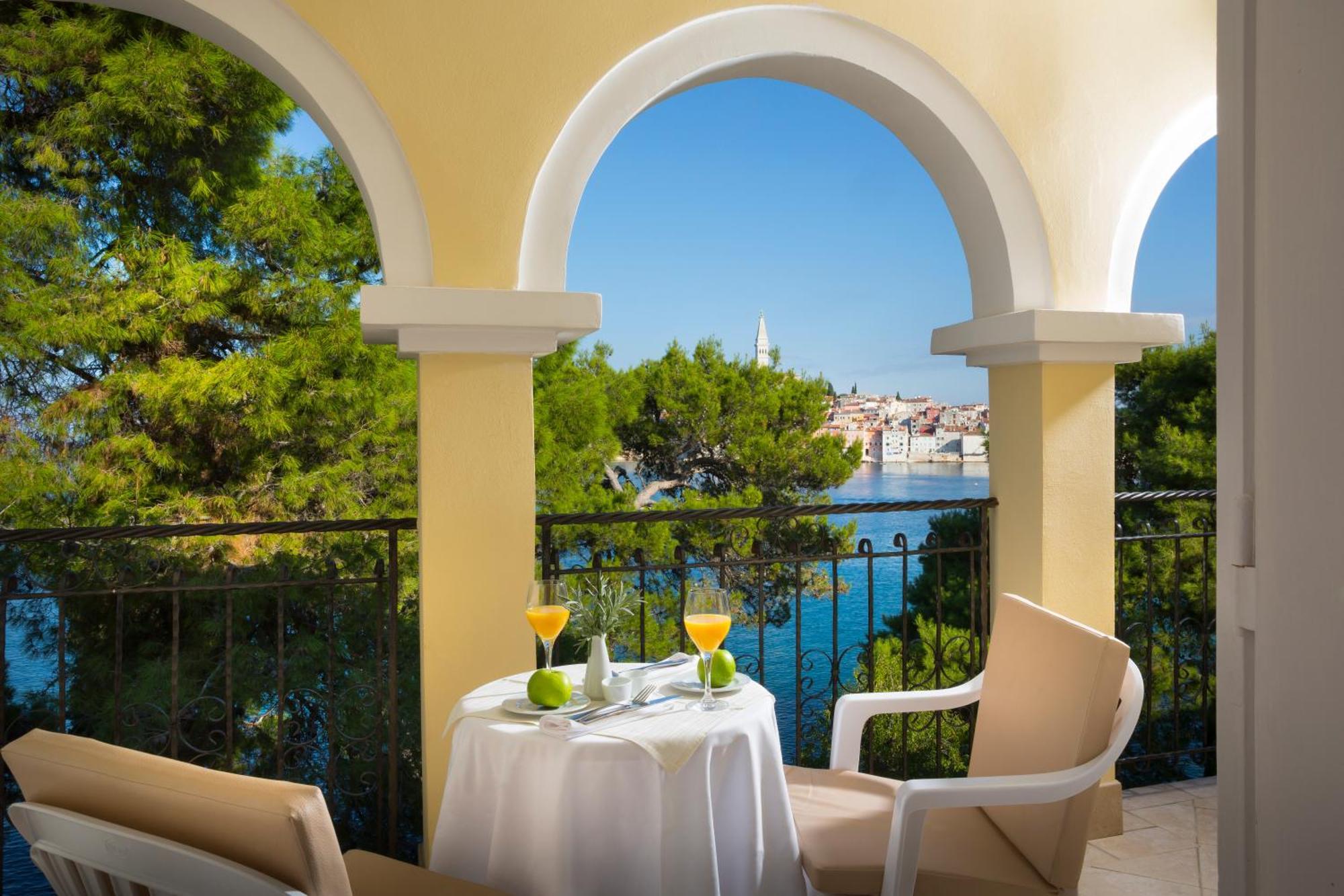 Maistra Select Island Hotel Katarina Rovinj Ruang foto